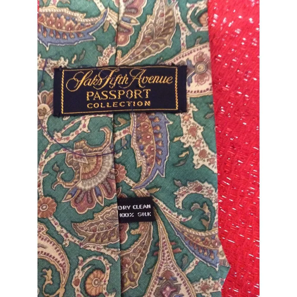 Saks Fifth Avenue Passport Silk Mens business tie Paisley